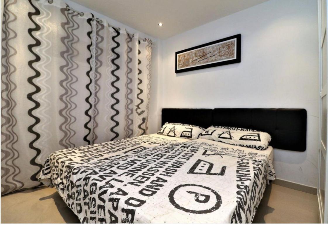 Levante Beachfront Luxury Apartment Benidorm Exteriör bild